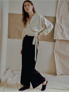 The Great Eros Womens 100% Silk Tie Front Wrap Top Champagne Cream Size S